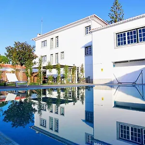 https://art-4-you-carcavelos-suites.hotels-lisbon-portugal.com