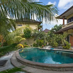https://villa-chandra.hotelsseminyak.net
